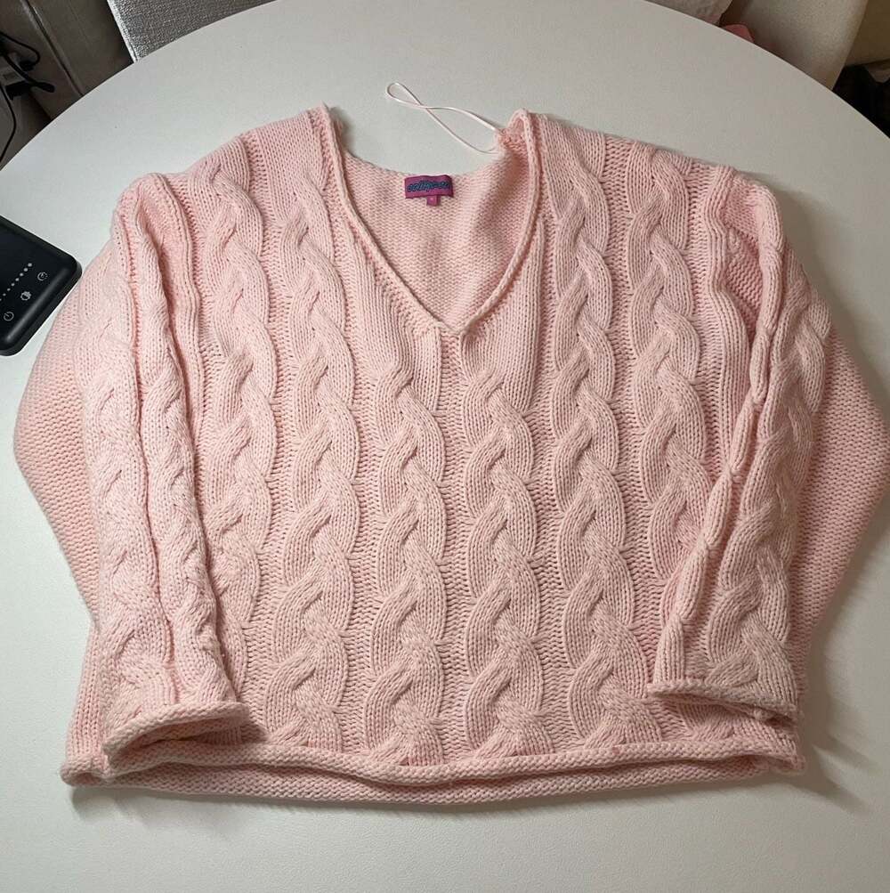 Edikted Women's Pink Cable Knit V-Neck Cropped Sweater Size M